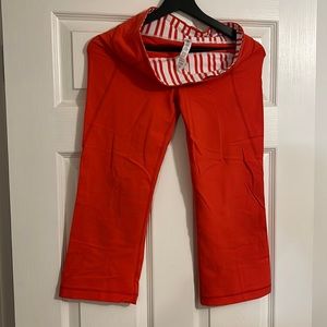 Lululemon cropped pants